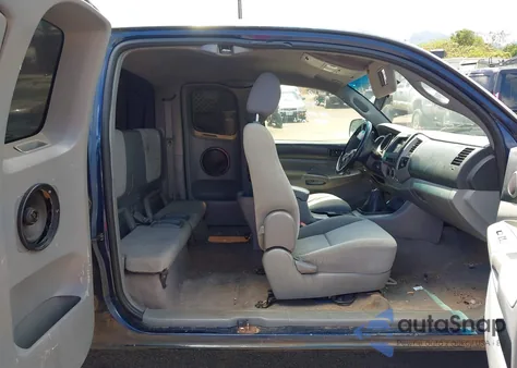 2007 Toyota Tacoma Base V6 z USA, uszkodzony, nr VIN 5TEUU42N47Z322902